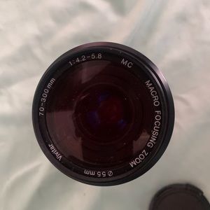 VIVITAR  70-300MM LENS